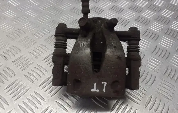 Toyota Corolla Verso E121 Rear brake caliper