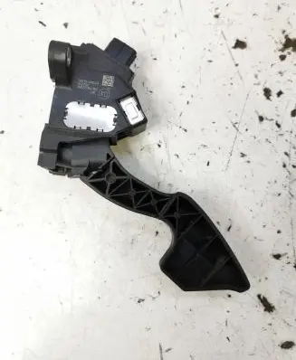 Peugeot 108 Accelerator throttle pedal 781100H040 16270C
