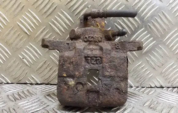 Rear brake caliper