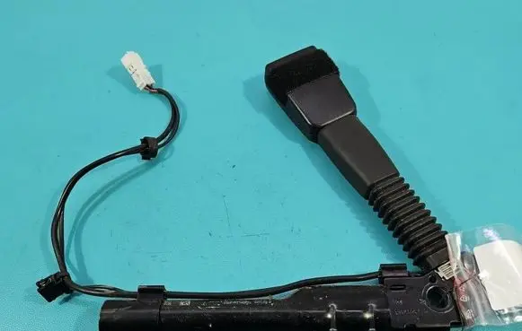 BMW 3 F30 F35 F31 Front seatbelt 7259388 IMPRK1595511