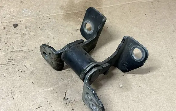 Chrysler Pacifica Front door upper hinge 