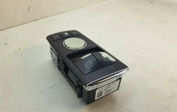 Mercedes-Benz C W204 Electric window control switch A1729056900