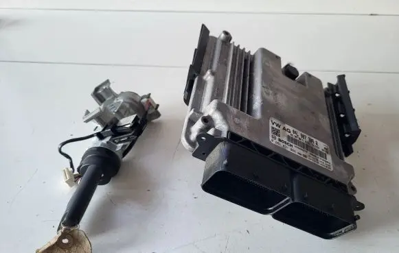 Skoda Octavia Mk3 (5E) Engine control unit/module 04L907309R 5Q0905865