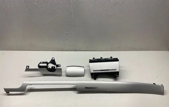 Audi A4 S4 B7 8E 8H Dashboard glove box trim 8E1853190 8e0857951j 8e1853189