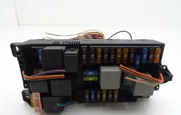 Mercedes-Benz CLS C219 Speedometer control unit/module 2115457701
