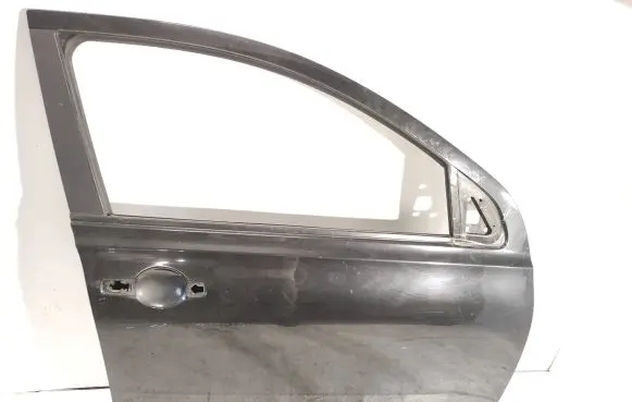 Nissan Qashqai Front door