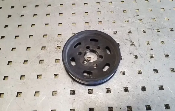 Volkswagen Transporter - Caravelle T5 Power steering pump pulley 038145255B