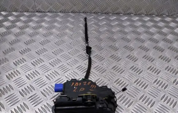 Seat Ibiza III (6L) Front door lock 