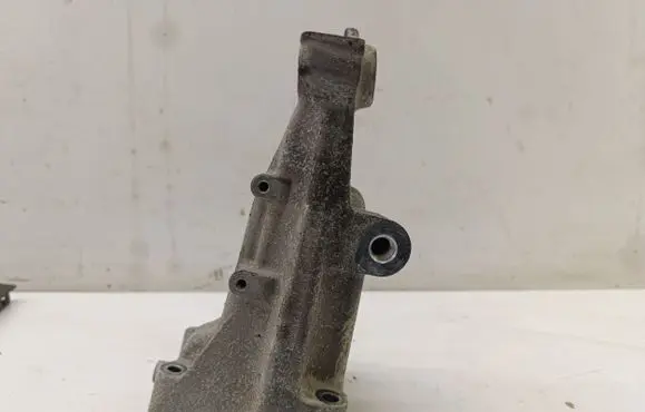 Mercedes-Benz GLC X253 C253 Engine mounting bracket A6512235604