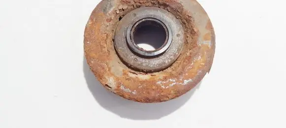 Mitsubishi Colt Coil spring mount 