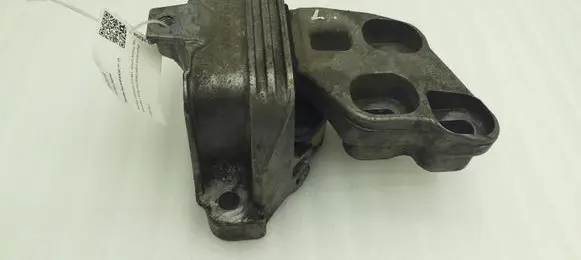 Mercedes-Benz B W246 W242 Engine mount bracket A2462400617