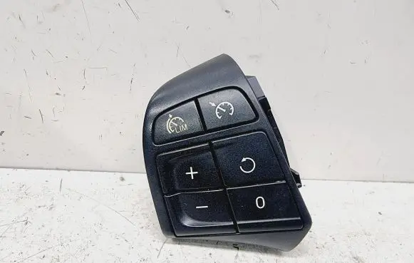 Volvo V40 Cross country Cruise control switch 31334457