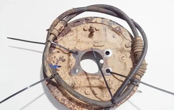 Mitsubishi Lancer Handbrake/parking brake wiring cable 