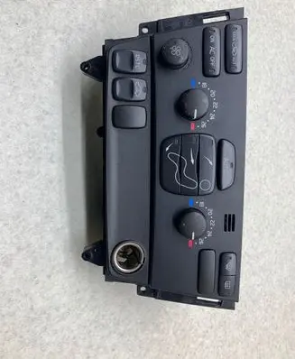 Volvo XC70 Climate control unit 30746022 M4041300108 06W04E05