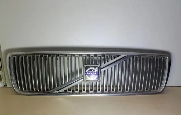 Volvo S80 Front bumper upper radiator grill 9178087
