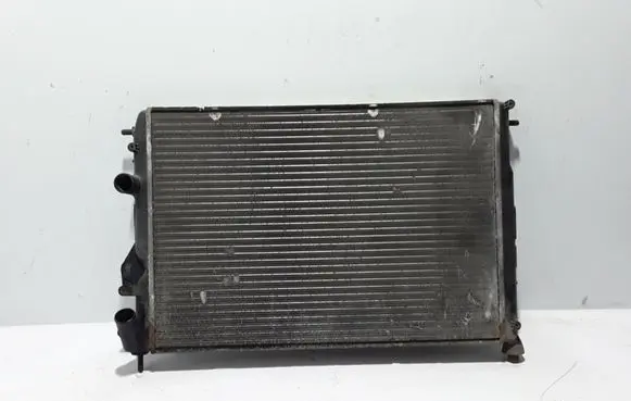 Renault Scenic I Coolant radiator 8200062691