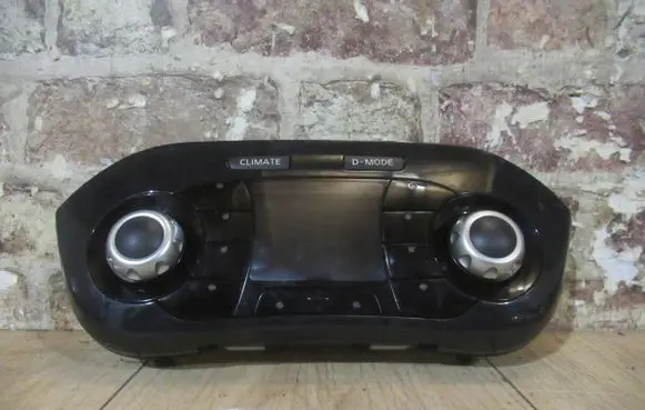 Nissan Juke I F15 Other switches/knobs/shifts