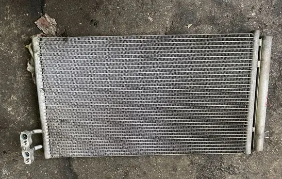 BMW X1 E84 A/C cooling radiator (condenser) brak