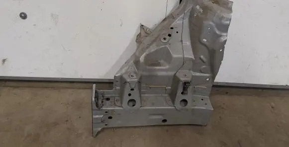 Toyota Yaris Front side member 