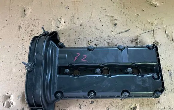 Jeep Grand Cherokee Rocker cam cover 20132435
