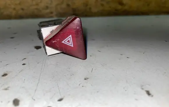 Volkswagen Caddy Hazard light switch 