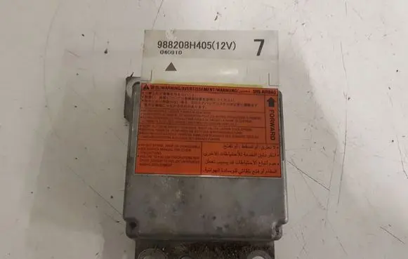 Nissan X-Trail T30 Airbag control unit/module 988208H405