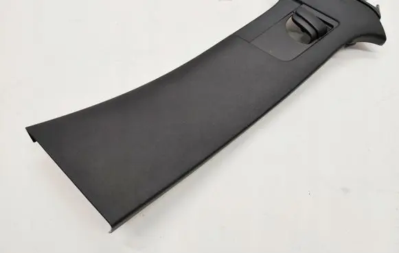 Volvo XC40 (B) pillar trim (top) 31457493