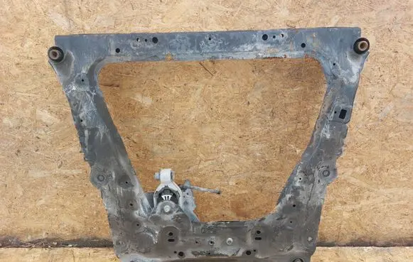 Nissan Juke I F15 Front subframe