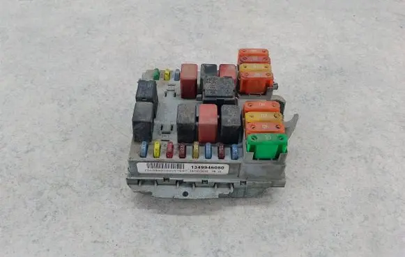 Peugeot Boxer Fuse box set 1349946080