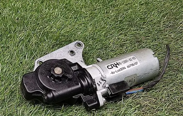BMW 3 E90 E91 Seat adjustment motor 0130002633 6679807