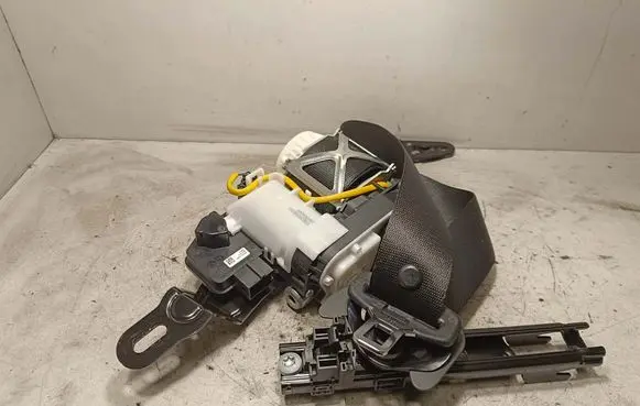 Mercedes-Benz E W213 Front seatbelt 34175225