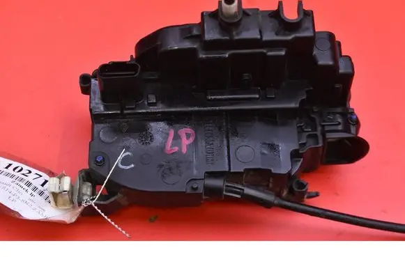 Renault Clio III Front door lock
