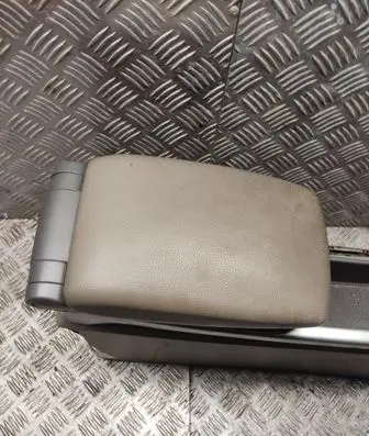 Volvo XC70 Center console 9204340