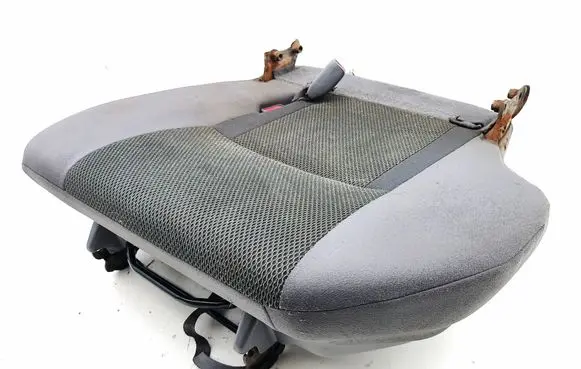 Toyota RAV 4 (XA20) Rear seat 