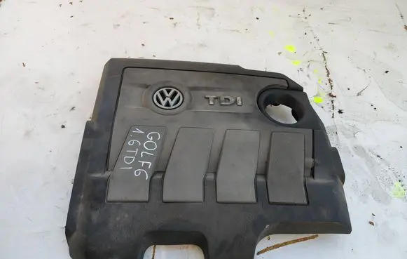 Volkswagen Golf VI Engine cover (trim) 03L103925B