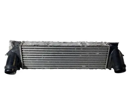 BMW X3 F25 Intercooler radiator 17517823570 M149619