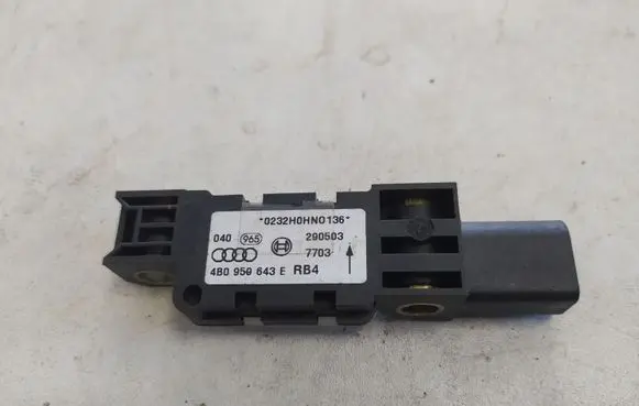 Audi A3 S3 A3 Sportback 8P Airbag deployment crash/impact sensor 4B0959643E