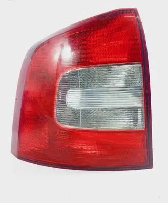 Skoda Octavia Mk2 (1Z) Rear/tail lights 27592102