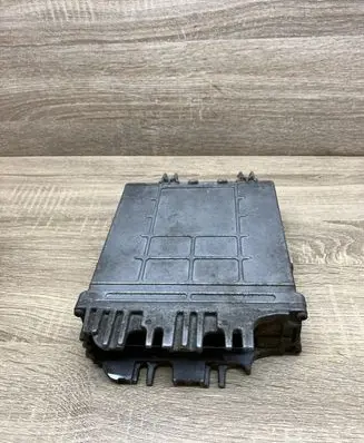 Renault Megane I Engine control unit/module HOM7700111552 0281010077