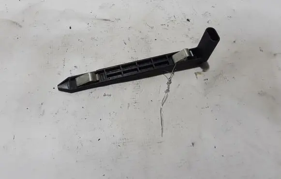 Volvo XC60 Headlight/headlamp mounting bracket 30763154