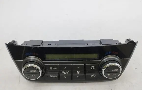 Toyota RAV 4 (XA40) Climate control unit 5590042400