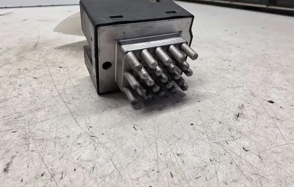 Hyundai Sonata Heater blower motor/fan resistor D608EBAAA