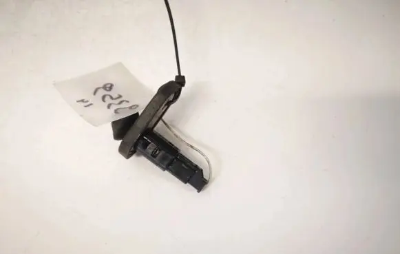 Toyota Auris 150 Front door sensor 