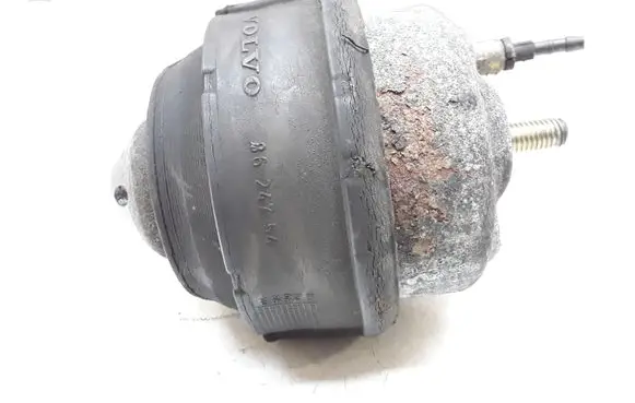 Volvo XC90 Engine mount bracket 8624754