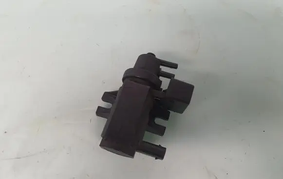 Valve vacuum