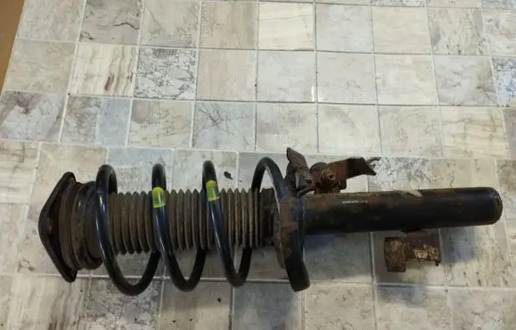 Mazda 3 I Front shock absorber with coil spring