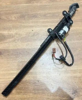 BMW 3 E92 E93 Seat belt adjustment motor 9165378 10237710 913504102