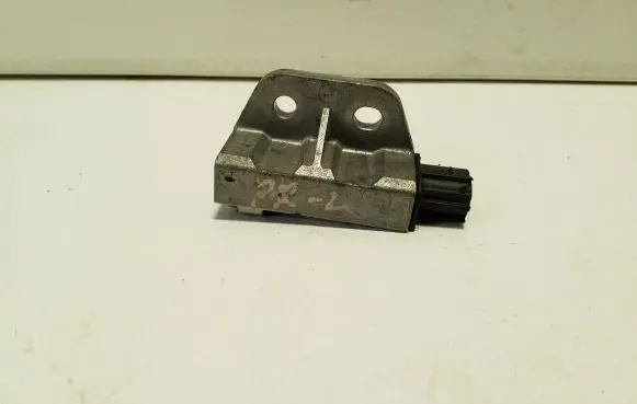Nissan X-Trail T30 Airbag deployment crash/impact sensor