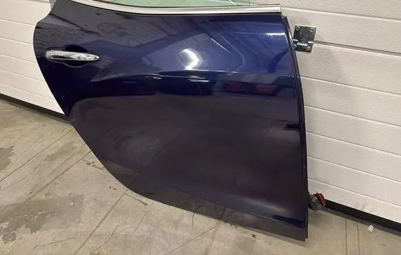Maserati Ghibli Rear door