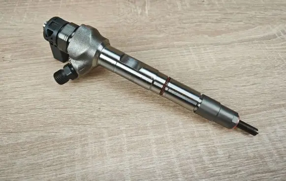 Audi A6 C7 Fuel injector 04L130277AE